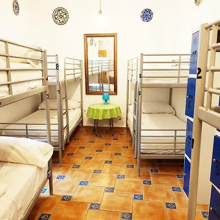 Patio 19 Bed & Breakfast 2*